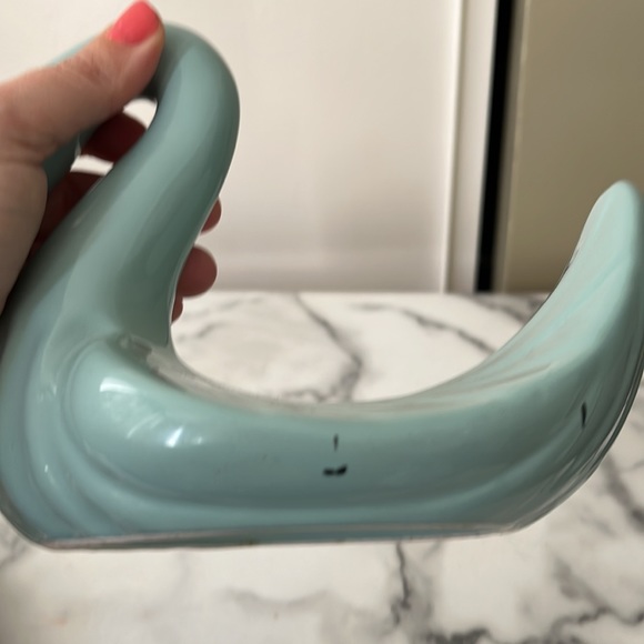 Vintage Aqua Turquoise Blue Ceramic Swan Decorative Hand Towel Holder - Picture 4 of 6